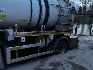 Supporting image for story: Watch as engineers assess how to move tanker after it fell through Shrewsbury sinkhole