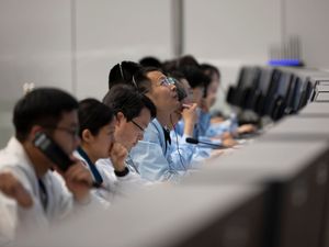 Supporting image for story: Chinese spacecraft lands on far side of the Moon in growing rivalry with US