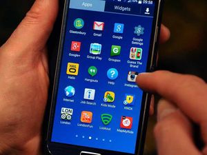 Supporting image for story: Poll: Should NHS health apps be allowed?