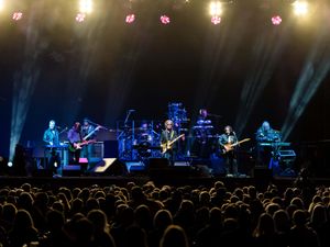 Supporting image for story: Hall & Oates confirm split following ongoing legal dispute