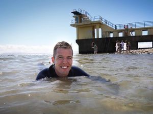 Supporting image for story: Researchers examine dangers of lethal superbugs to sea users