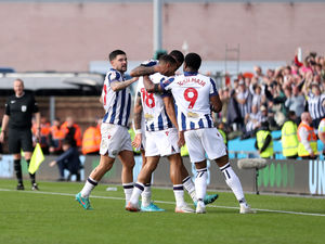Supporting image for story: Oxford 1 West Brom 1 - Albion stung at the death