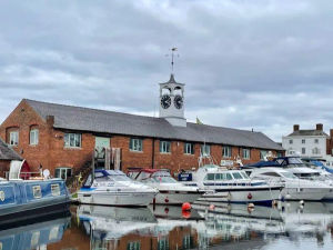 The Quayside is a hidden gem on the outskirts of Stourport
