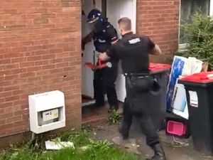 Supporting image for story: WATCH: Police break down door in Telford drugs raid