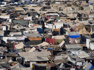 Supporting image for story: Egypt expresses scepticism of Gaza ceasefire proposal