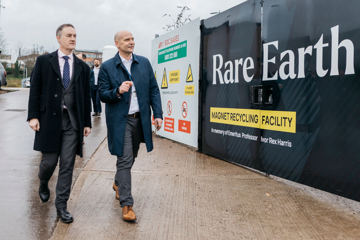 New world-leading rare earth magnet recycling facility in West Midlands will create hundreds of well-paid jobs