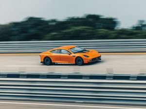 Supporting image for story: Mercedes-AMG sets new electric car distance record with GT XX concept