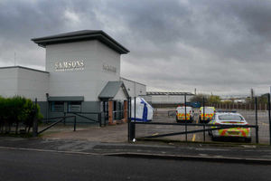 Police at Samsons Banqueting Suite , Rood End Road , Oldbury