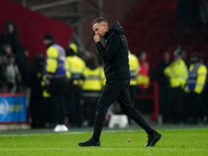 Supporting image for story: Wolves boss Gary O'Neil left fuming at 'terrible' penalty decision