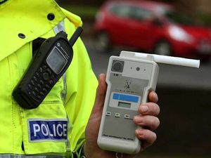 Supporting image for story: 'How funny was that?' What drink-driver in a limo told police after 19-minute chase