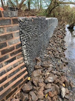 Austcliffe footbridge