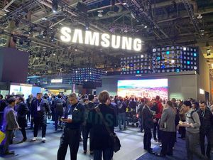 Supporting image for story: Samsung unveils new foldable Galaxy Z Flip in surprise TV ad