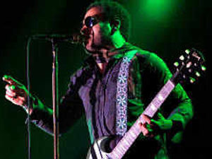 Supporting image for story: Rock God Lenny Kravitz stuns Civic Hall
