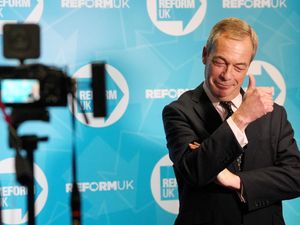 Supporting image for story: Reform are ‘cowards’ for banning journalists from speaking to council chief – PM