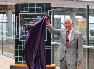King Charles III unveils a plaque during his visit to officially open the new Midland Metropolitan University Hospital in Birmingham. Picture date: Wednesday September 3, 2025. PA Photo. Photo credit should read: Richard Pohle/The Times/PA Wire 