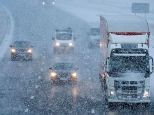 Supporting image for story: How to drive safely in frosty conditions