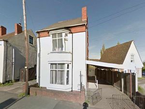 Supporting image for story: Surgery 'putting patients at risk' - No fire safety assessment in a decade and support staff not background checked