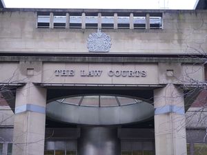 Supporting image for story: Woman admits trying to smother elderly mother with pillow in hospital bed