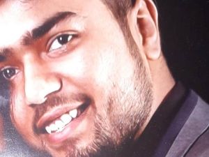 Supporting image for story: Police reappeal to trace missing Kidderminster man in distinctive white coat