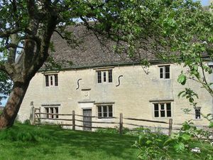 Supporting image for story: Scientists uncover hidden windmill drawing at Sir Isaac Newton’s childhood home