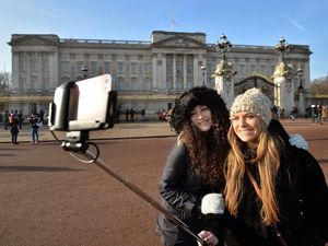 Supporting image for story: Digital-detox holidaymakers reconnect with real world, study suggests