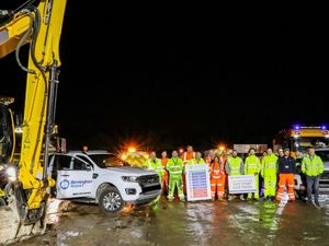 Supporting image for story: Night work keeps airport runway safe and reliable
