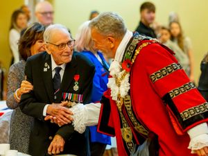 Supporting image for story: Tributes as 'sharp and funny' Stourbridge Normandy veteran dies aged 101