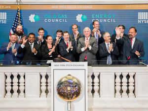 Supporting image for story: Bridgnorth CEO gets honour of ringing New York Stock Exchange trade bell