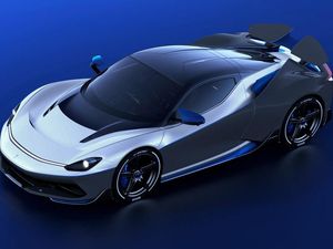 Supporting image for story: Pininfarina Battista Anniversario revealed as ultra-exclusive hypercar