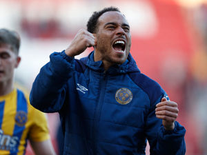 Supporting image for story: Shrewsbury's Elliott Bennett wants to chip in and ease goal burden on forwards