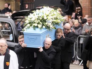 Supporting image for story: Ricky Hatton funeral: Mourners line streets as stars arrive to pay tribute