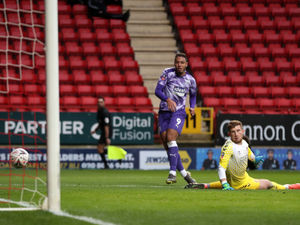 Supporting image for story: FA Cup: Charlton 0 West Brom 1 - Report and pictures 