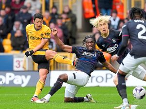 Supporting image for story: Hwang Hee-chan praises team mate for helping to get back on Wolves goal trail