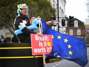 Supporting image for story: Revoke Article 50 petition hits three million signatures