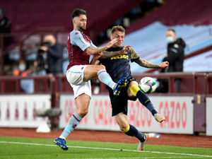 Supporting image for story: Henri Lansbury turned down offer to settle Aston Villa contract