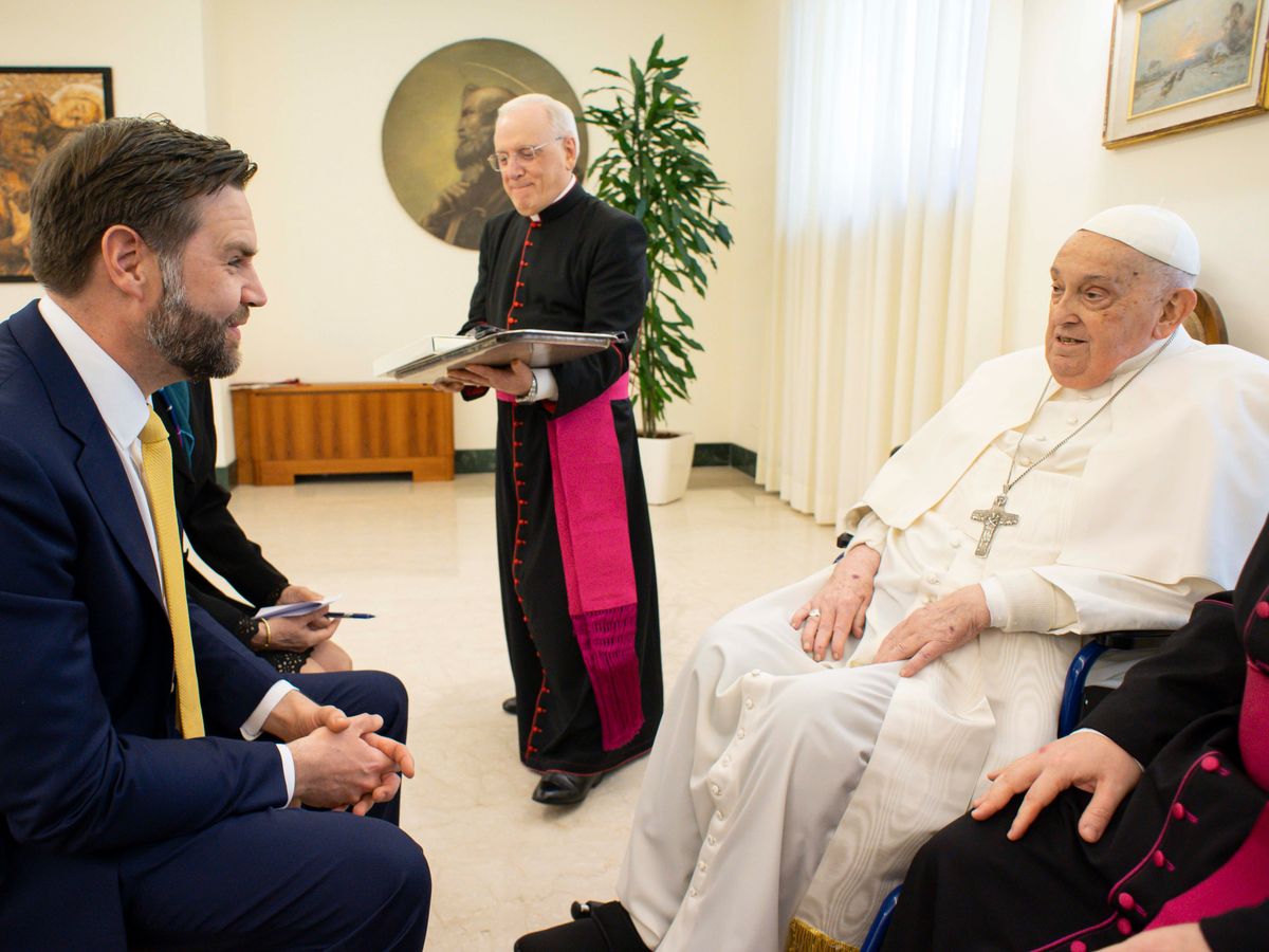 JD Vance joins world tributes to Pope Francis after Easter Sunday meeting