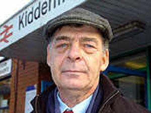 Supporting image for story: Yob, 17, admits train attack