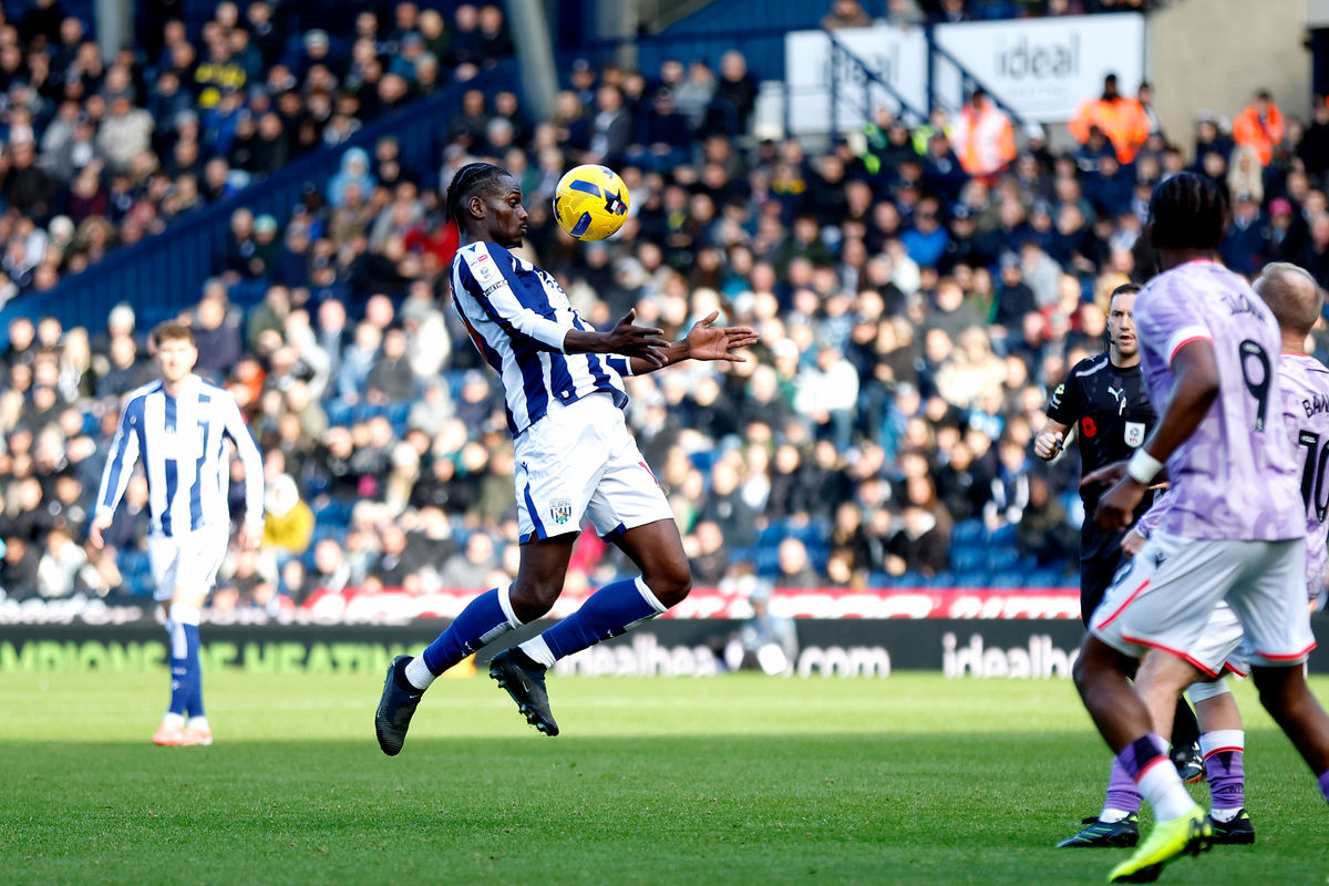 West Brom 0 Sheffield Wednesday 0: Boos as Baggies held to stalemate by basement boys