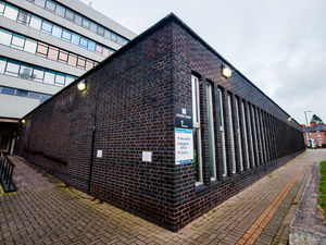 Supporting image for story: Child sex offender, 19, admits breaking order