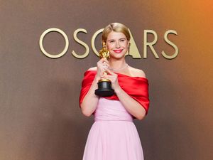 Supporting image for story: Jessie Buckley dedicates Oscar win to ‘beautiful chaos of a mother’s heart’