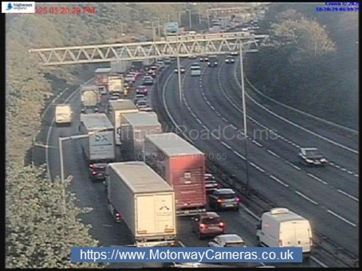 Multi-vehicle rush hour collision on M6 - long delays for motorists