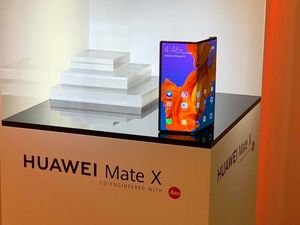 Supporting image for story: Foldable Huawei Mate X could launch next month, says chief executive