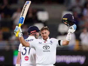 Supporting image for story: England’s Joe Root secures his first Ashes century in Australia