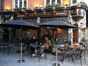 Supporting image for story: Pubs light up their gardens as they reopen to floods of bookings