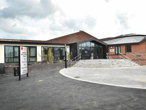 Supporting image for story: Wellington pool shut by technical fault