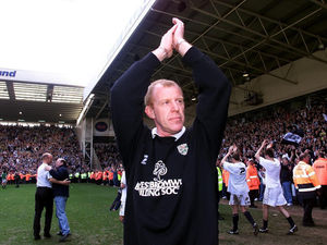 Supporting image for story: When West Brom smashed a ten point lead to win Premier League promotion