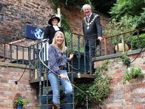 Supporting image for story: High Sheriff sees how Shrewsbury is wooing shoppers back  