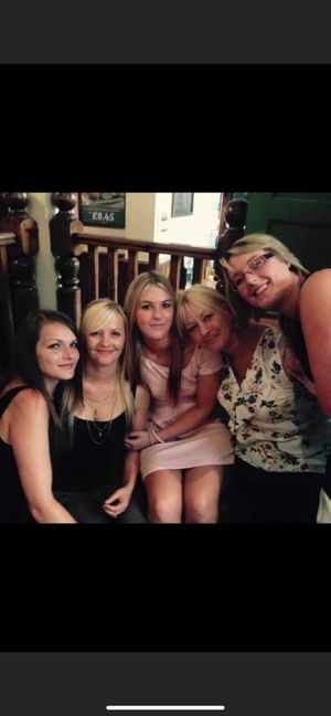 Tracey with her four daughters. From left to right: Geraldine Ayres, Kerry Cadman, Amy Penman, Tracey Martin, and Daisy Grice.