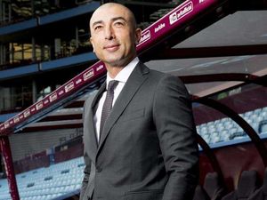 Supporting image for story: Aston Villa comment: Roberto Di Matteo deserves more time