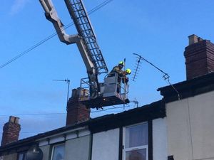 Supporting image for story: Roof destroyed in Wolverhampton house fire